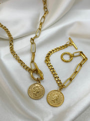 Her Majesty Charm Necklace